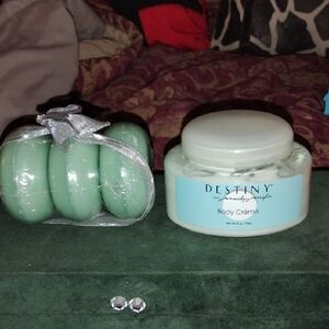 Destiny Marilyn Miglin Set